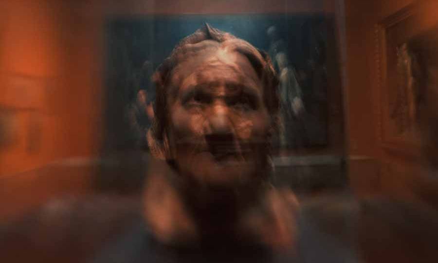 Distorted Gallery Setting